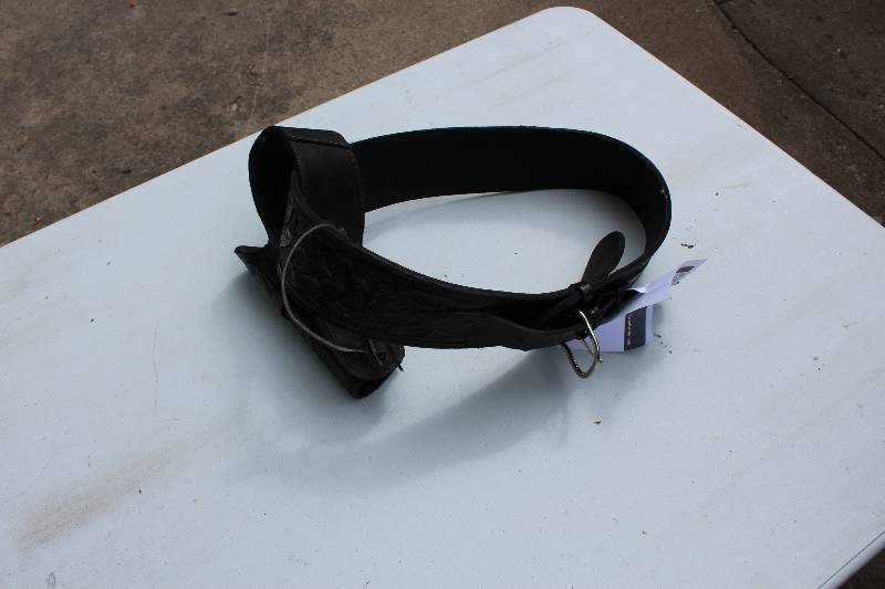 Gun Holster wAdjustable Waist Strap.