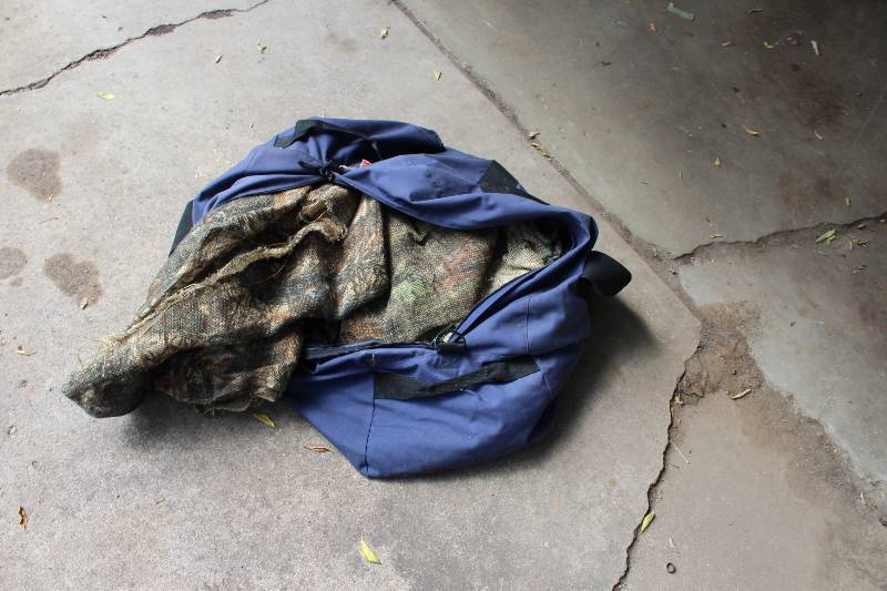 Camoflauge Hunting Cover wCarrying Case.