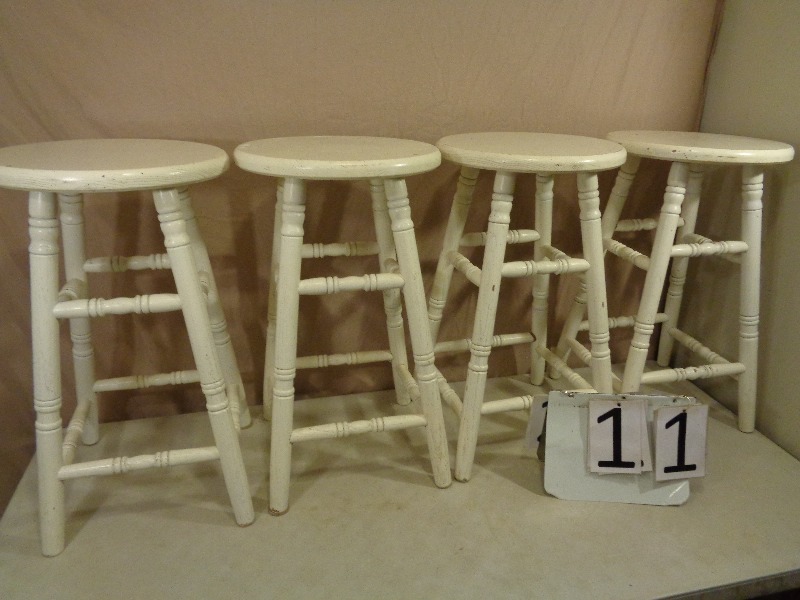 lot 11 image: 4 Wood Stools