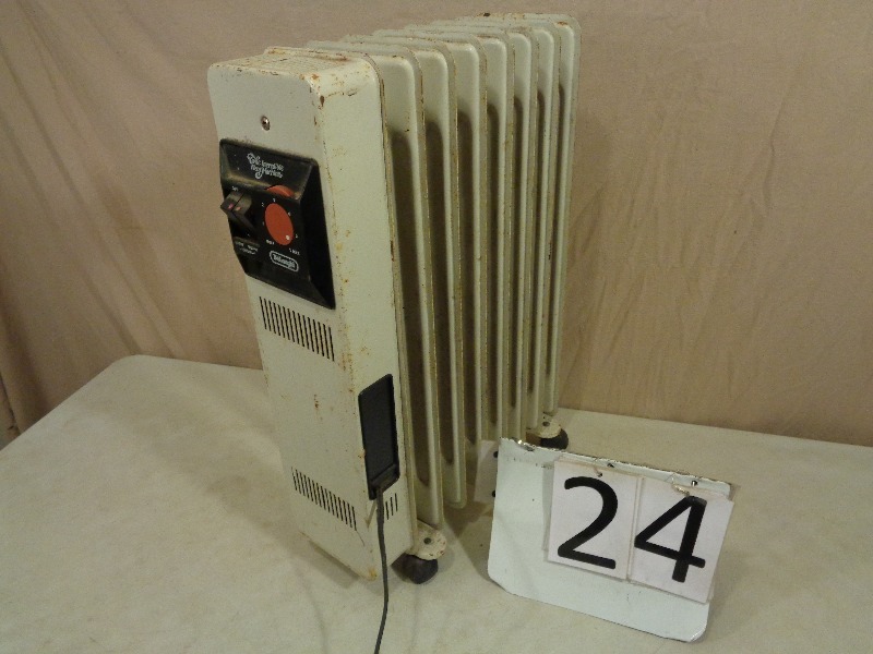 lot 24 image: Oil Filled Space Heater