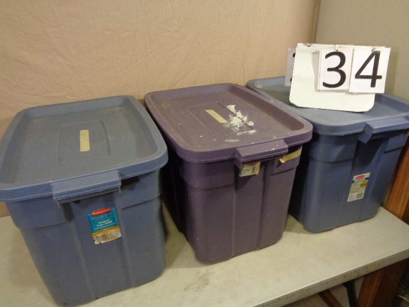 lot 34 image: 3 Totes with Lids