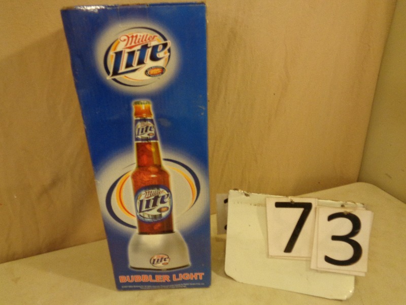 lot 73 image: Miller Lite Bubbler Light