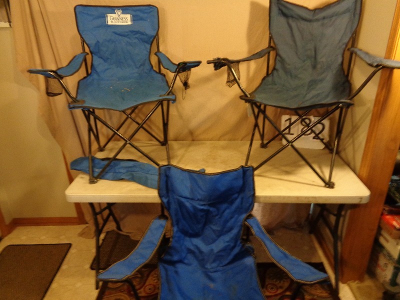 lot 182 image: 3 Bag Chairs