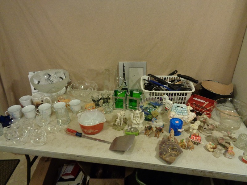 lot 235 image: Assorted Household
