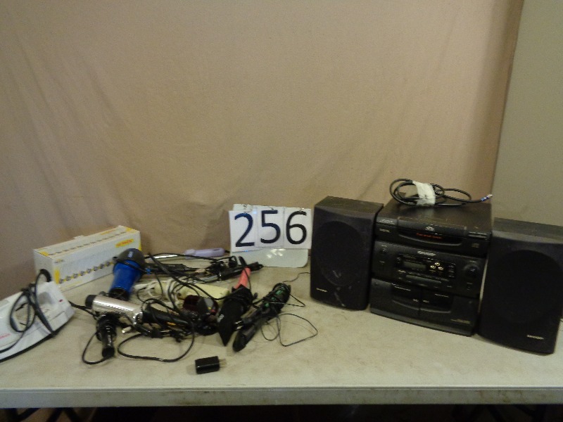 lot 256 image: Electronics