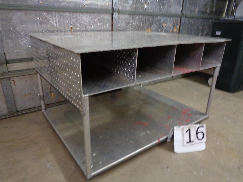 lot 16 image: Rolling Aluminum Work Bench  Table with Storage