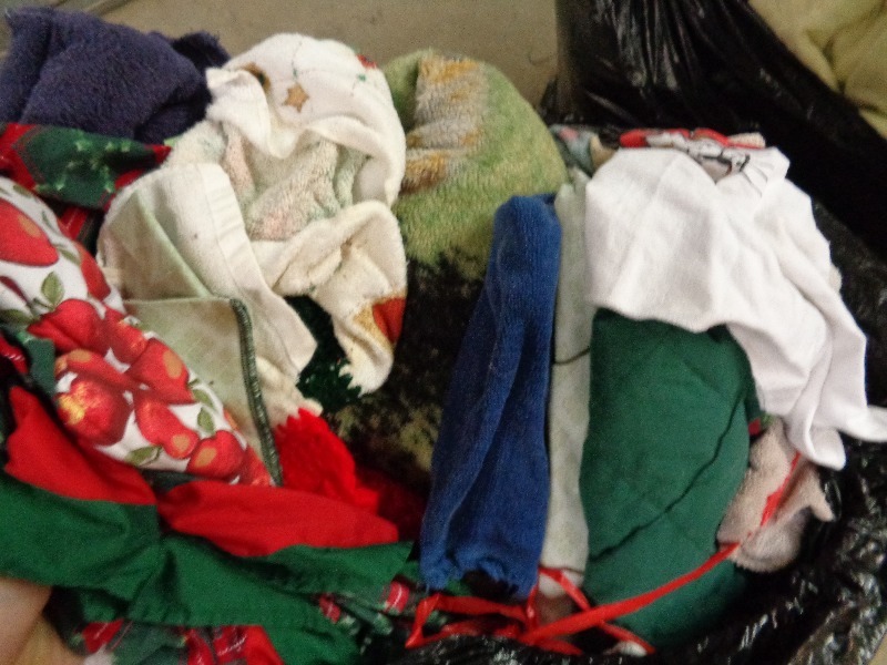 lot 232 image: Assorted Blankets and Linens