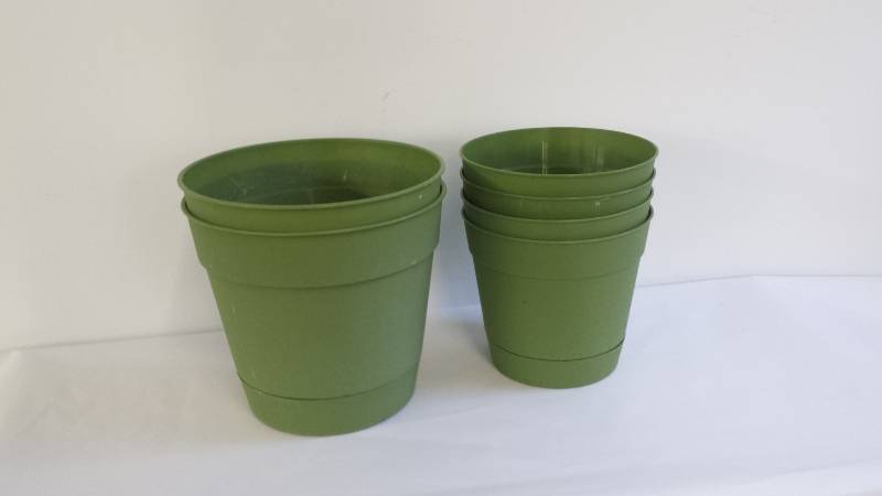 Lot of (6) Green Plastic Flower Pot...