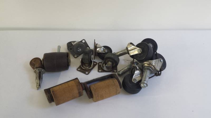 Lot of Castors...