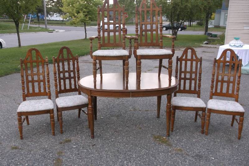 Dinning Room Table
