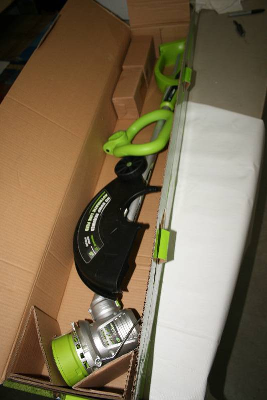 Earthwise Cordless 24V Lithium Ion Trimmer