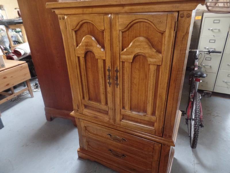 Armoire