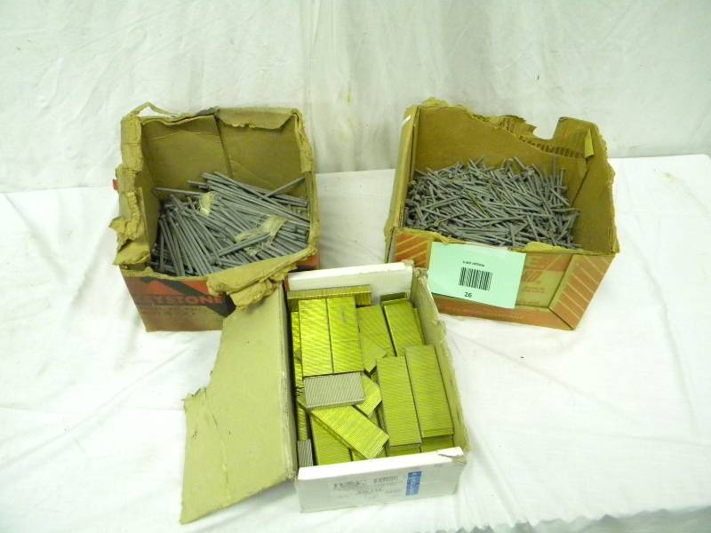 lot 26 image: Hardware Lot
