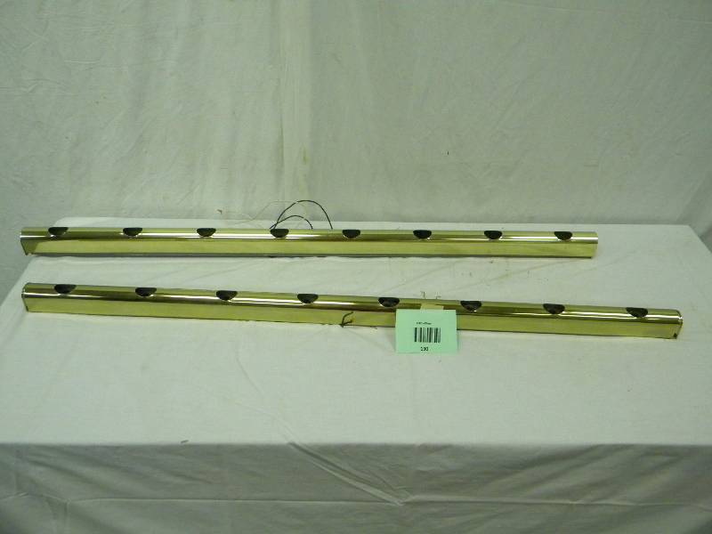 lot 130 image: Light Fixtures