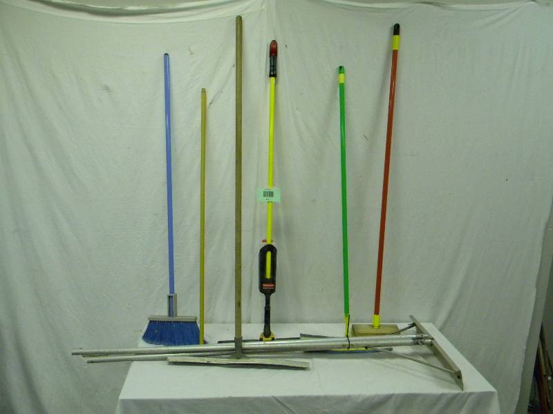 lot 132 image: Household Care Lot