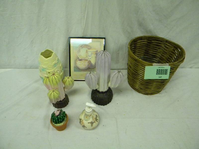 lot 147 image: Southwestern Decor Lot
