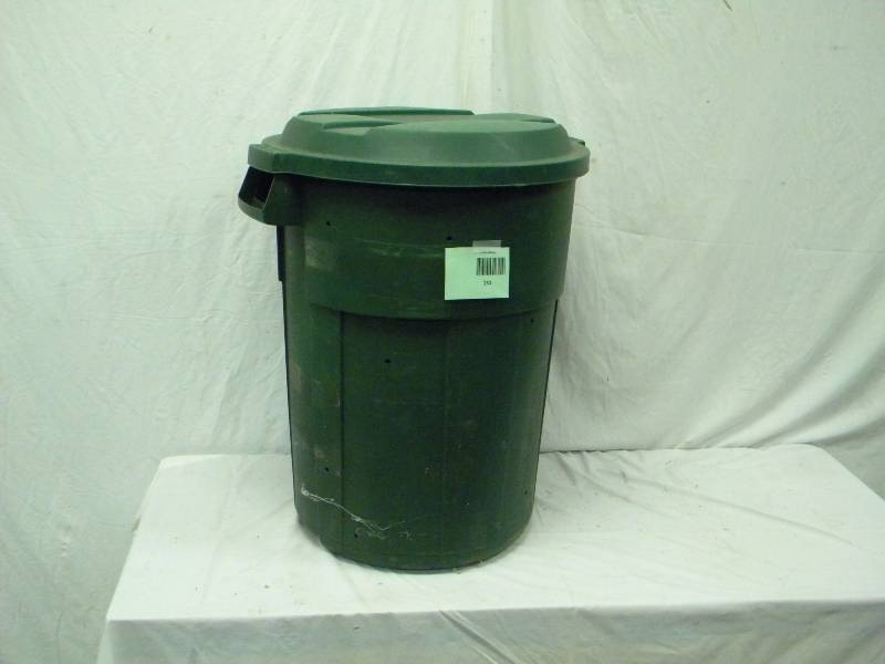 lot 151 image: Compost Can