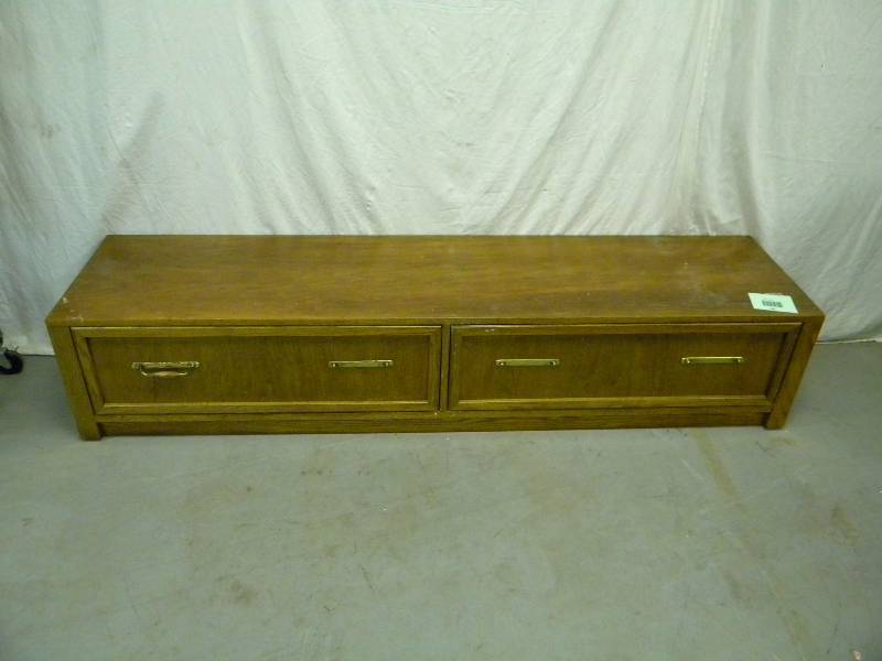 lot 186 image: Thomasville Entertainment Center