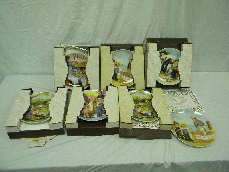 lot 190 image: Bradford Exchange Knowles Plate Collection
