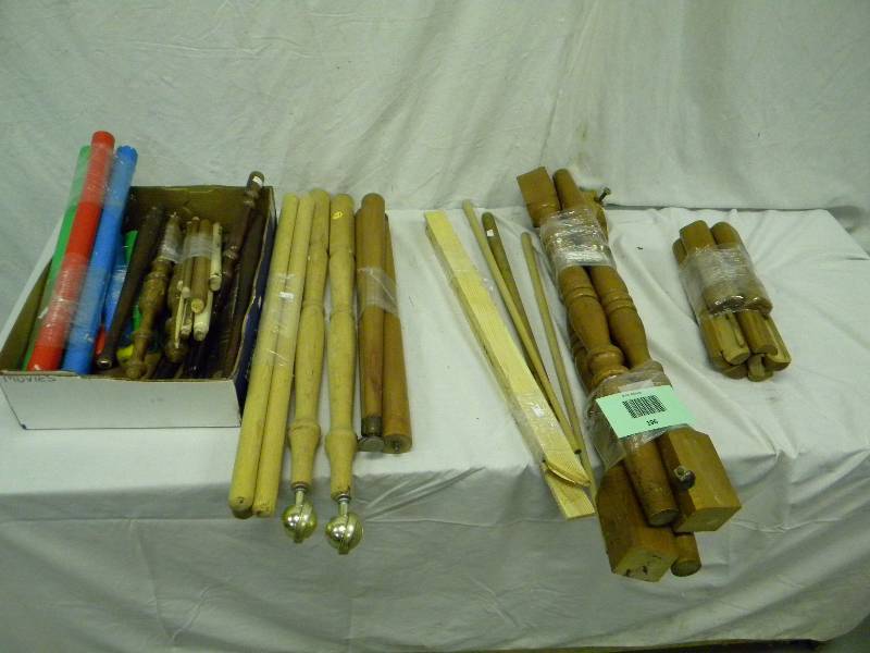 lot 196 image: Lot of table legs