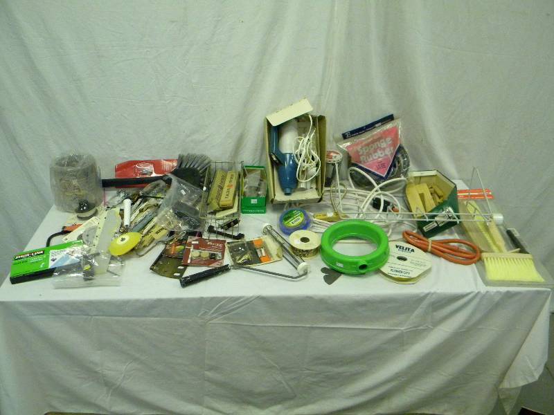 lot 199 image: Hardware Lot