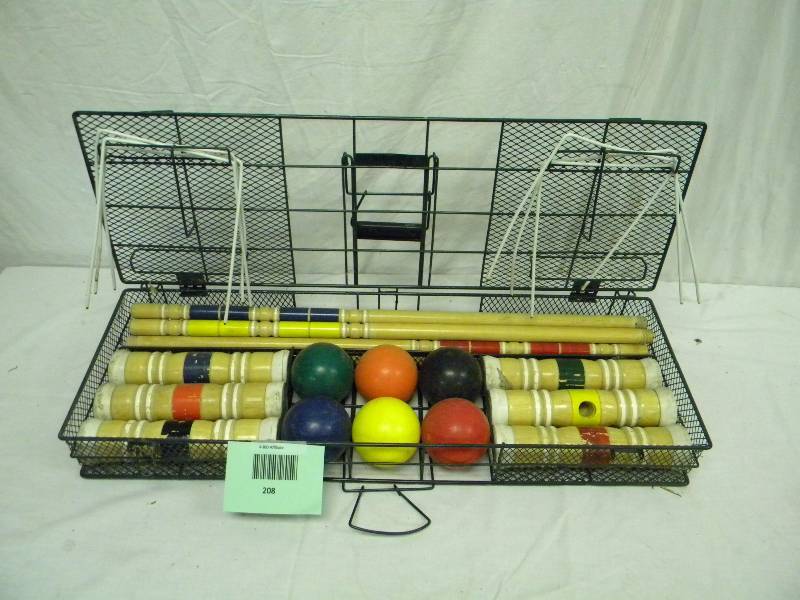 lot 208 image: Croquet Set