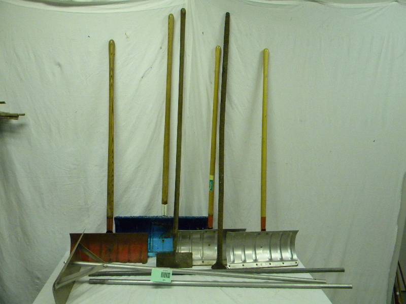 lot 221 image: Outdoor Winter Lot