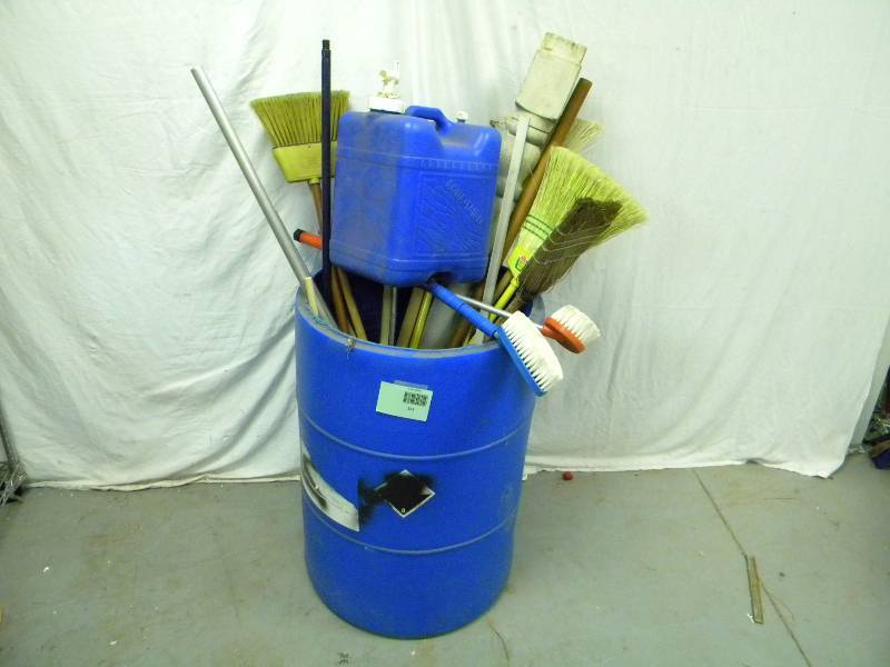 lot 223 image: LOT of Goodness