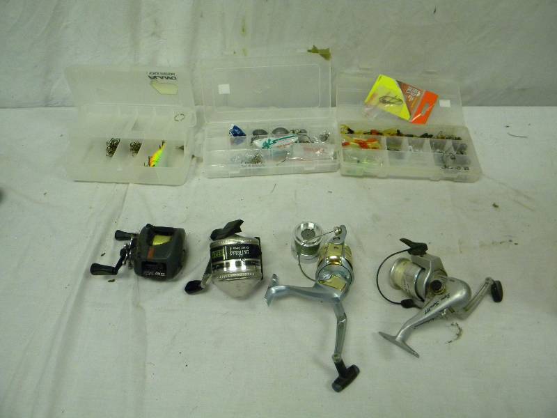 lot 13 image: Fishing Lot