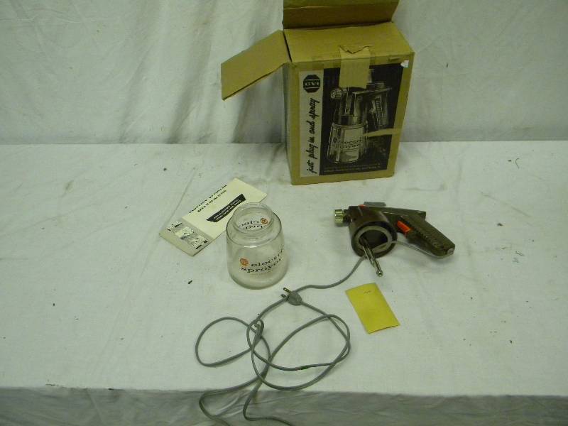 lot 232 image: BVI Electric Sprayer