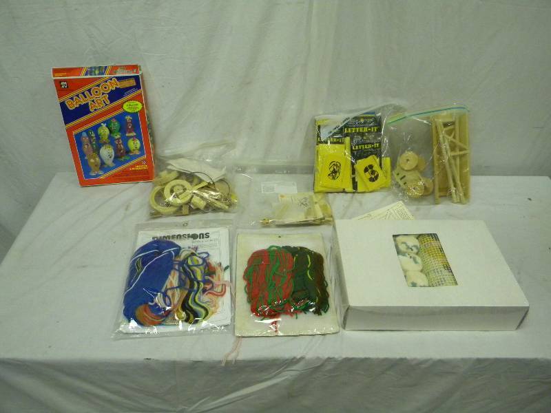 lot 236 image: Craft Projects and Supplies