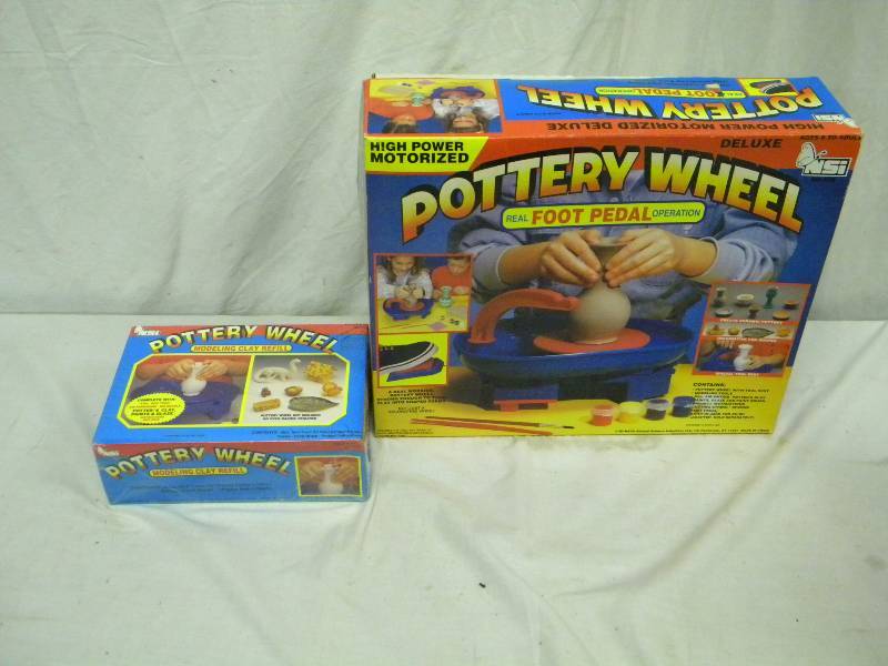 lot 239 image: Pottery Wheel Lot