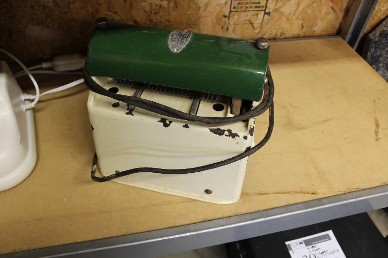 lot 29 image: Federal Brand Steak Dicer #2933