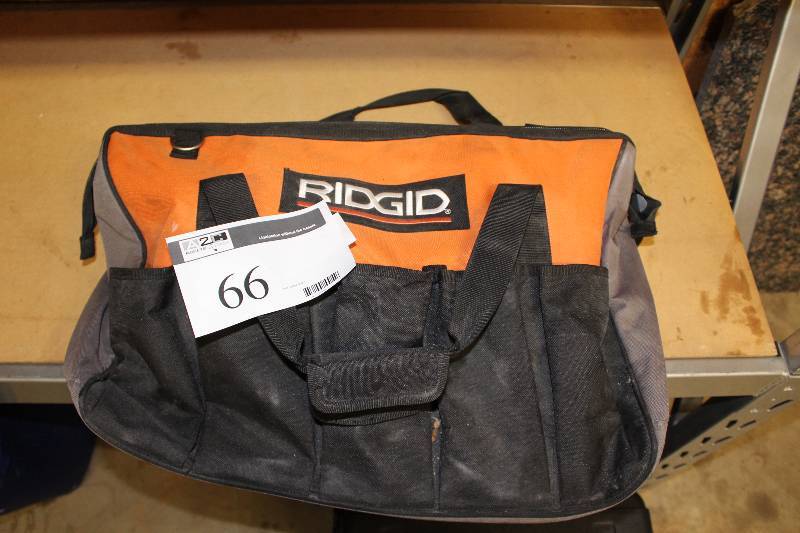 lot 66 image: Rigid Clipped Head Framing Nailer wCarrying Case Model R350CHA.