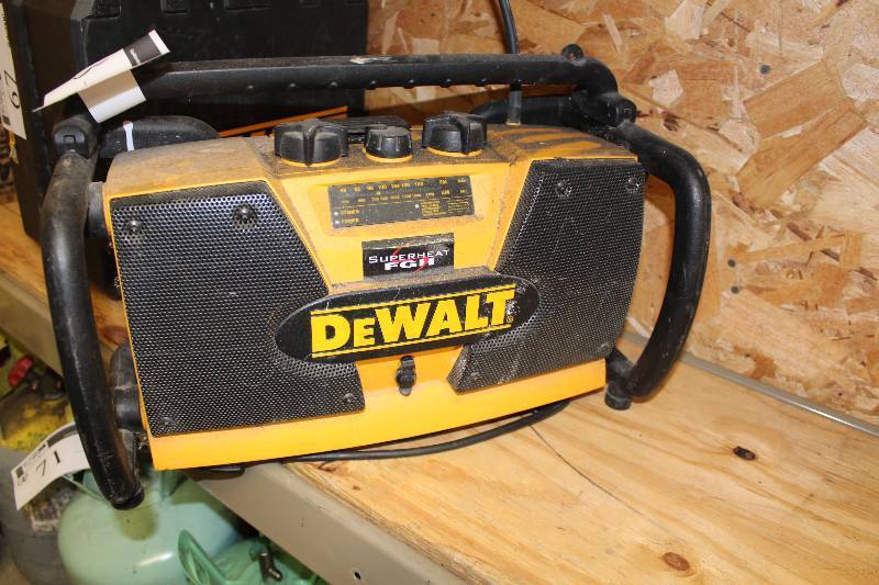 lot 68 image: DeWalt Work Site RadioCharger DW911 Uses 1-HR NiCD Battery Charger.