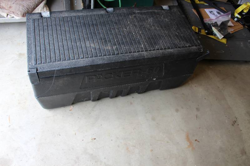 lot 100 image: Packer 60 Hard Plastic Case 19 x 43 x19.