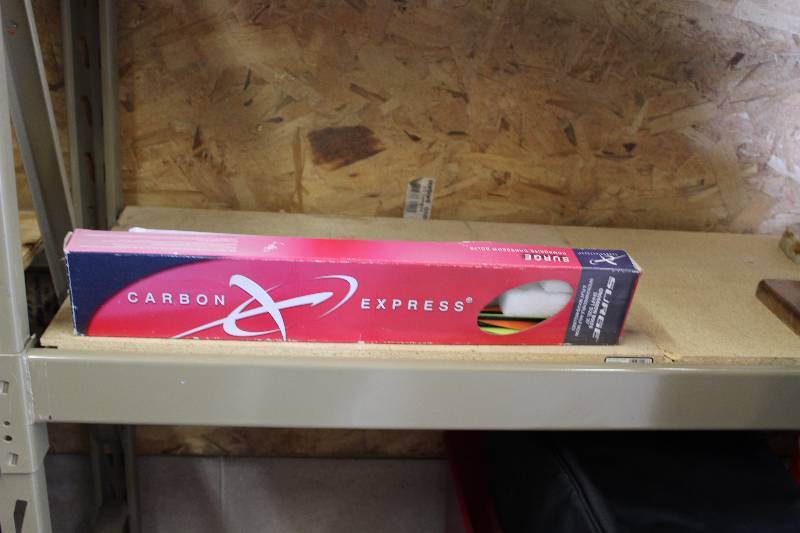 lot 80 image: Surge Crossbow Bolts Shaft Size 20 Interchangeable Half Moon & Flat Nocks Included.