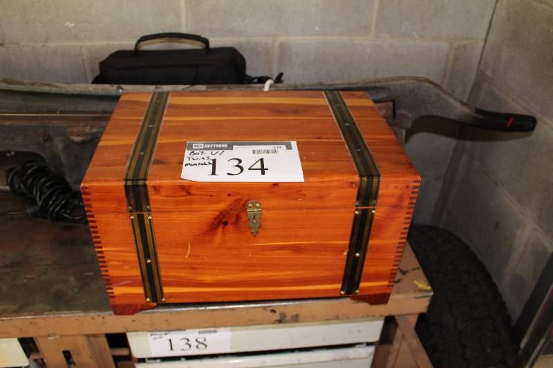 lot 134 image: Box Lot Including 1920s Cedar mini trunk is special order whiskey box from 1920s - Twins Memorabilia Kirby Living The Dream Movie 1987 World Series Book Bridge Boards.