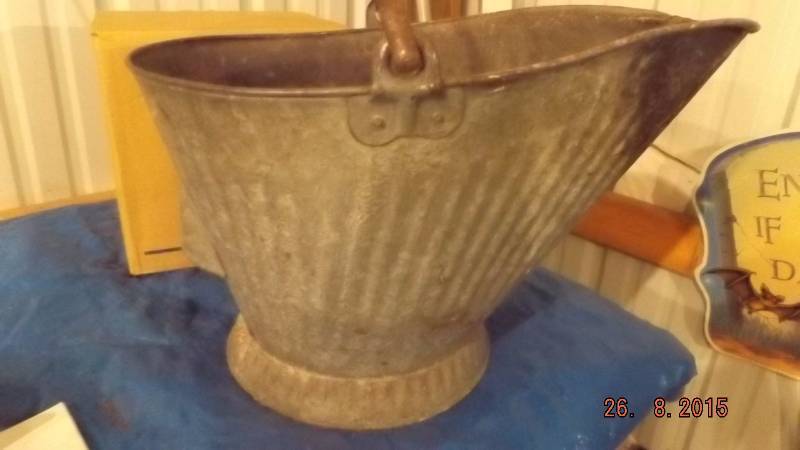 Vintage Ash Bucket