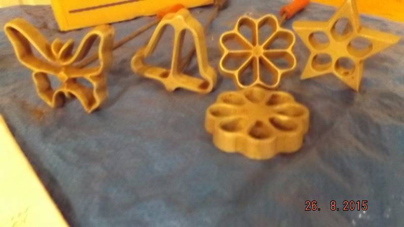 Vintage Rosette makers