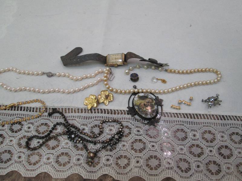 Old  time jewerly...