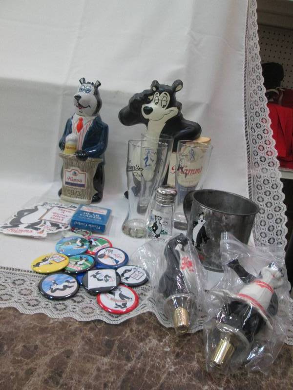 Hamms Cookie jar 1973, beer glasse...