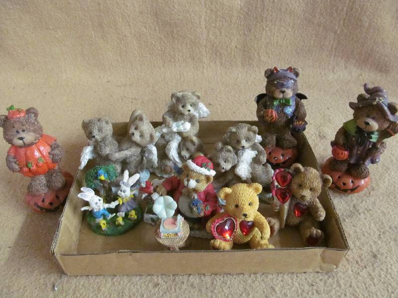 figurines