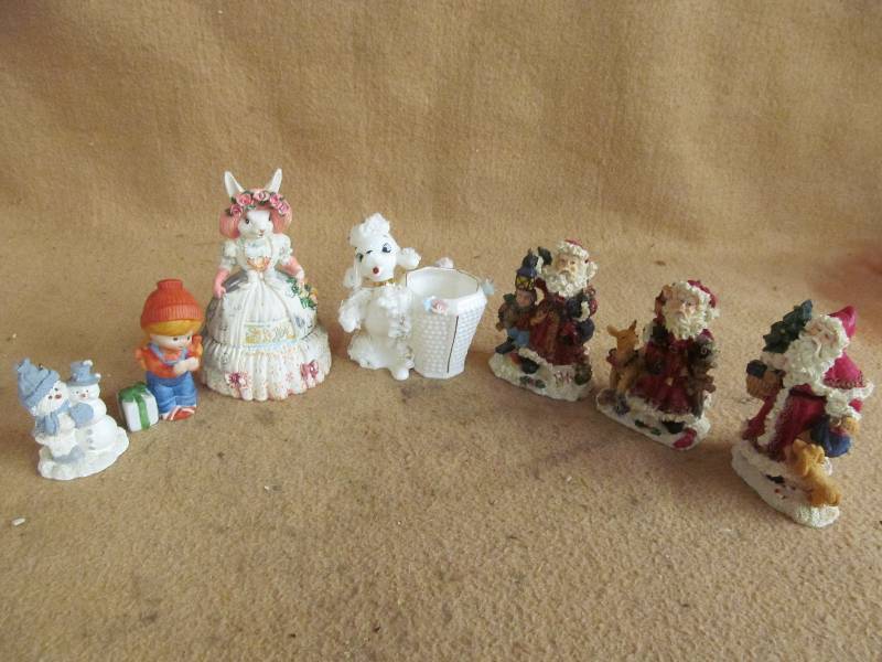 figurines