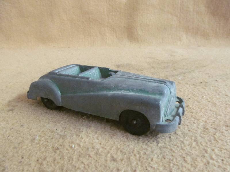 Toy car