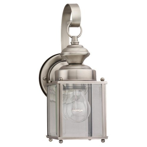 Jamestowne Single-Light Outdoor Wall Lantern