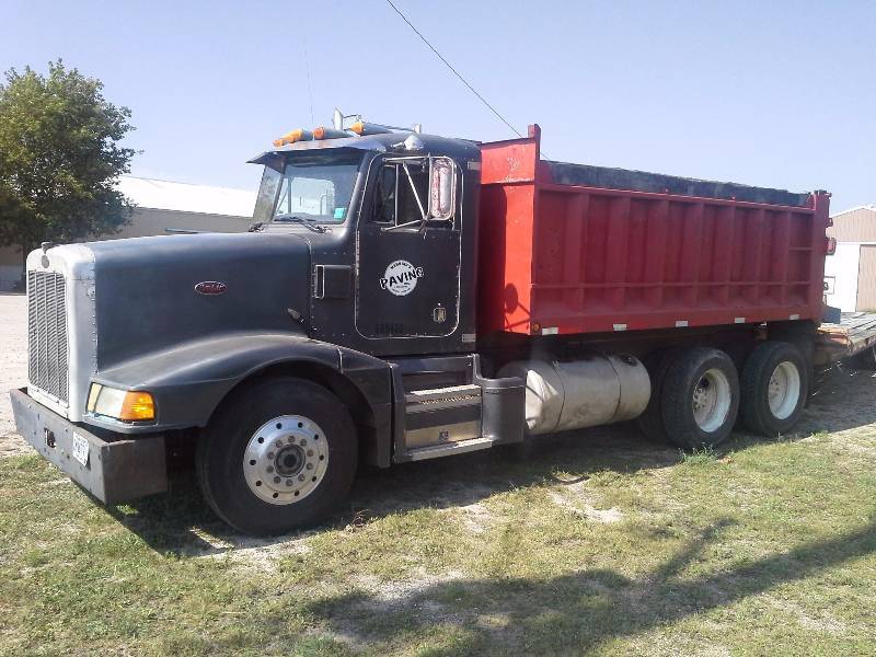 1989 Peterbilt Dump Truck
