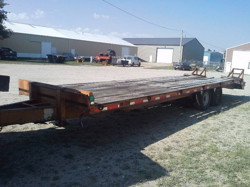 1999 16 Ton Econoline 25 Flatbed Trailer W5 dovetail and folding ramps