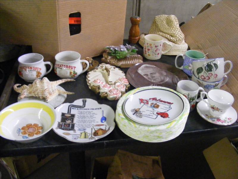 Decorative Dishes