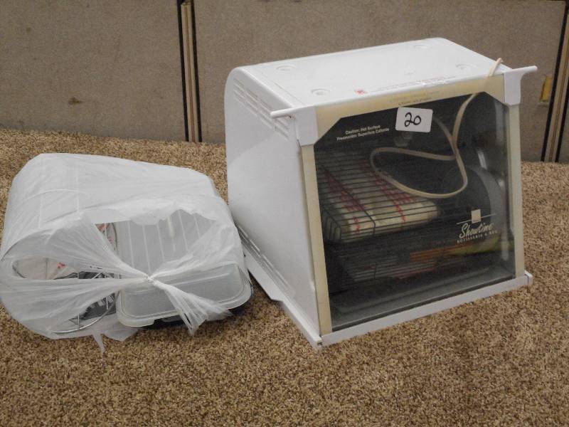 lot 20 image: Unused Ronco Showtime RotisserrieB...